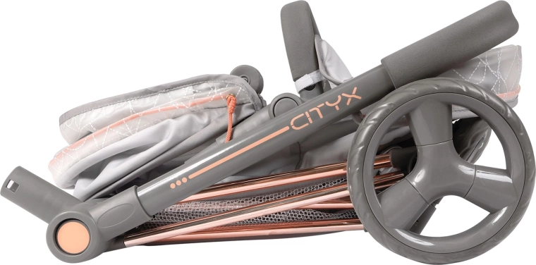 Складлива конструкция спестява място