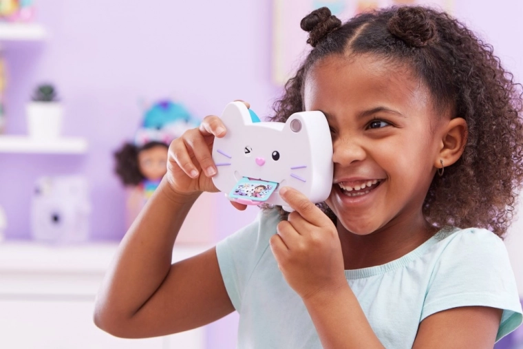 Мигащо котенце и „отпечатана“ снимка на езичето