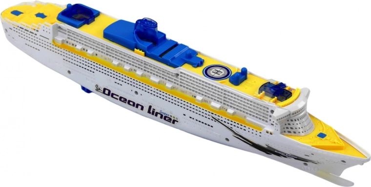 Голям 50-сантиметров кораб с реалистични детайли