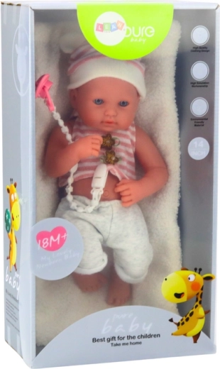Practical accessories: pacifier and blanket