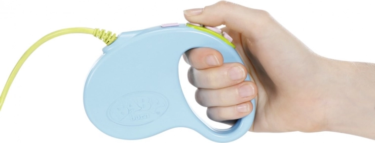 Ходи на повод и се управлява с контролер