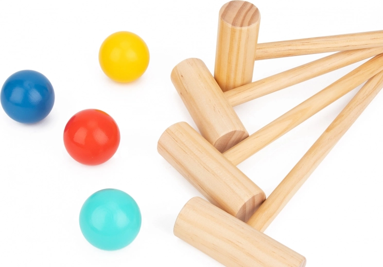 Издръжливи дървени палки и цветни топки