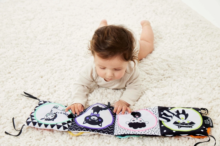 Закрепване към кошара или количка