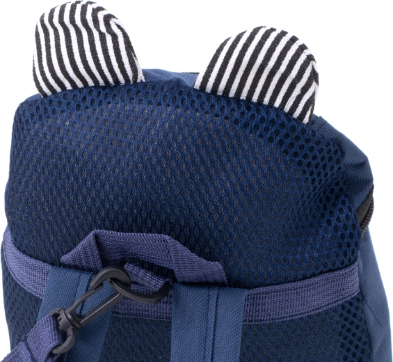 Лека и удобна за малки гръбчета