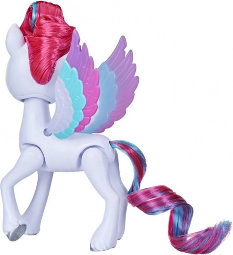 Рисунки по лицето, разкриващи се с вода