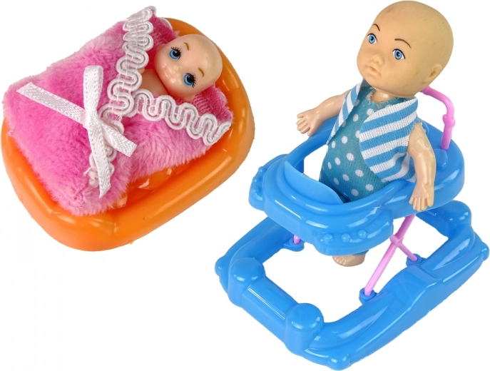 Игрови комплект с повече кукли