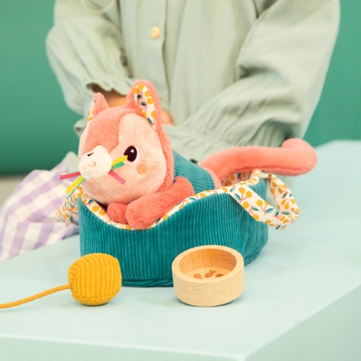 Soft cozy bed for easy carrying