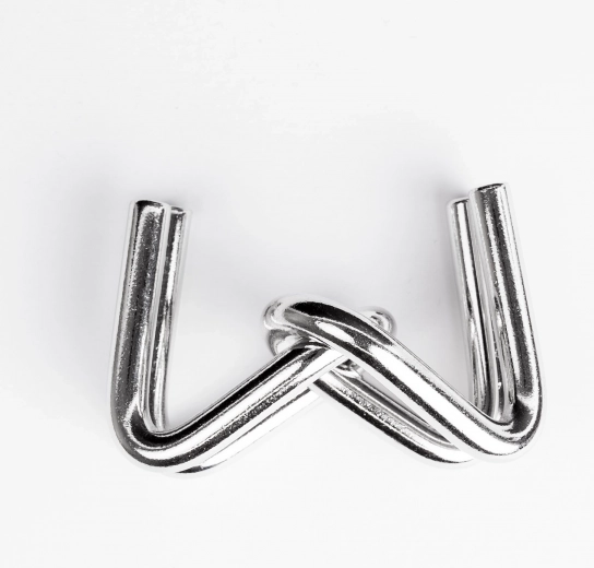 Полиран метал за удобно разгадаване