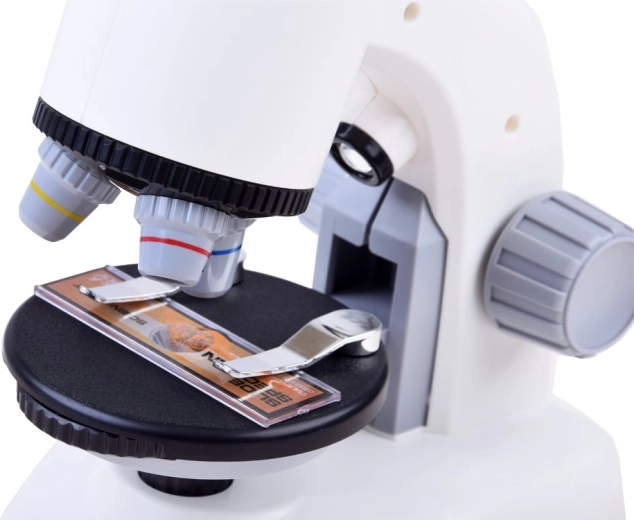 Три степени на увеличение за ясен детайл