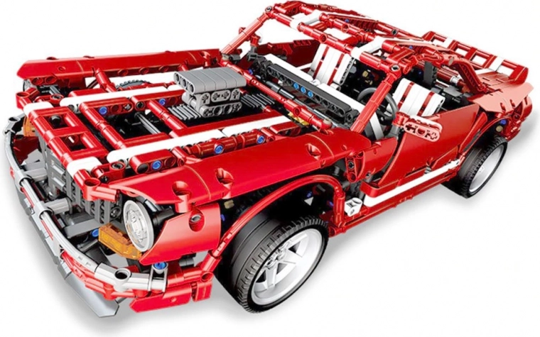 Реалистичен muscle car с подвижни елементи