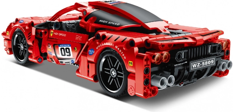 Детайлен спортен дизайн