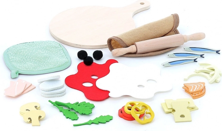Authentic step-by-step pizza making