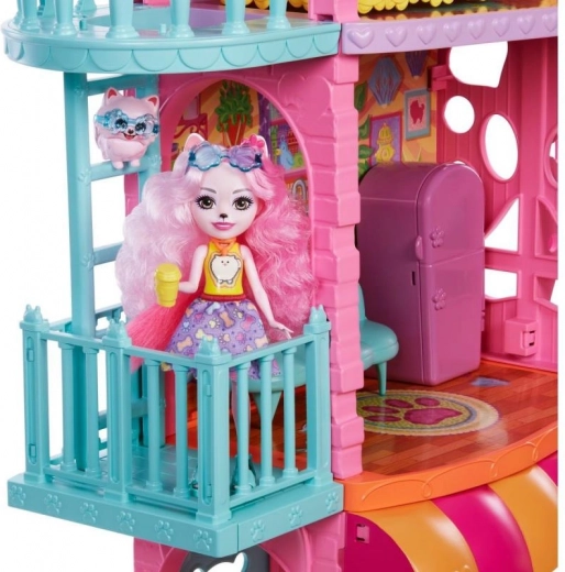 Palmer doll and Pommy pup