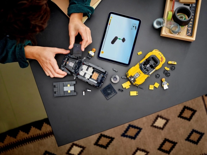 Лесно сглобяване с приложението LEGO Builder