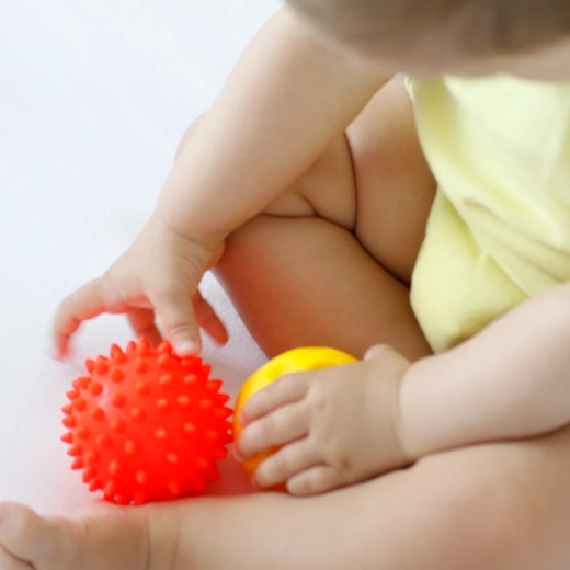Easy to grip and motor skills training