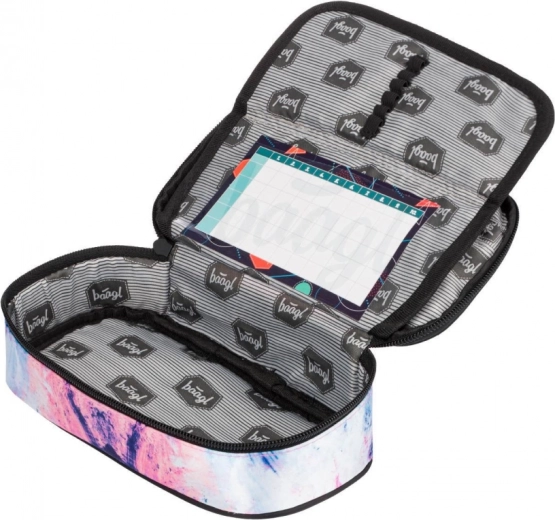 Прегледна организация благодарение на вътрешната преграда