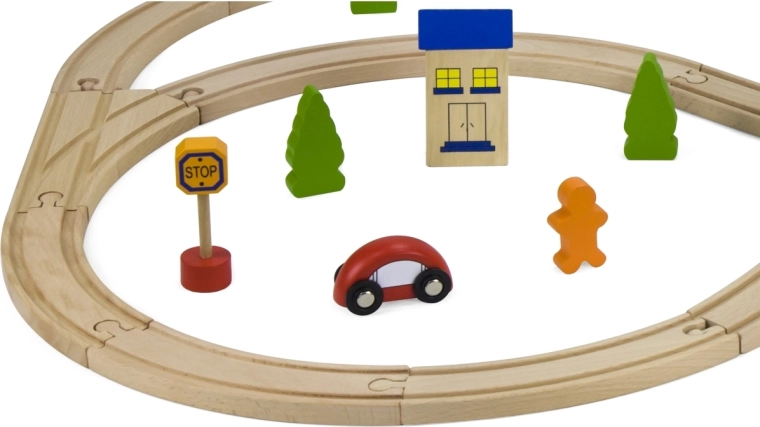 Качествено дървено изпълнение за безопасна игра