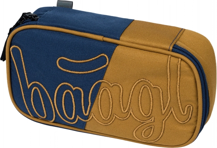 Просторен и издръжлив пенал