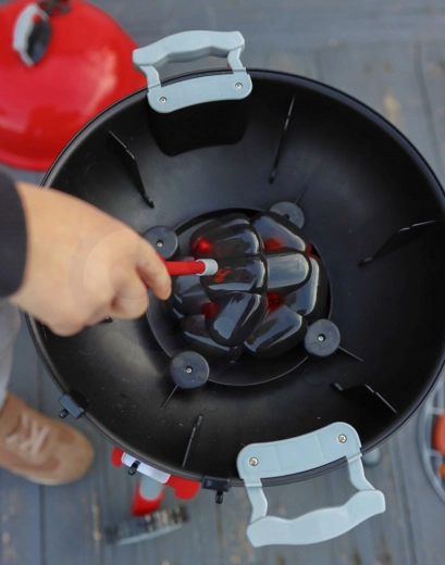 Светлинни и звукови ефекти като при истинско барбекю