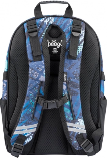 Комфорт и безопасност при носене благодарение на подплънките и гръдния колан