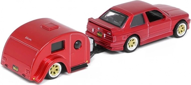 Functional caravan with detachable hitch