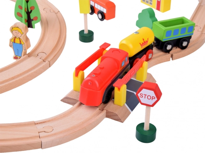 Интерактивна игра с батерийна локомотива