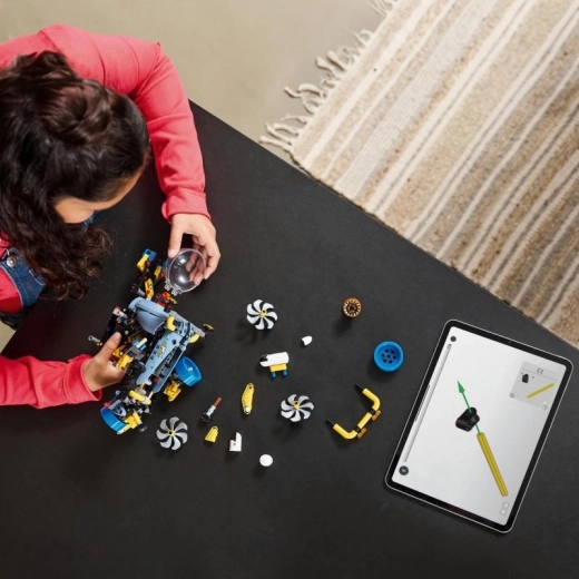 Интерактивно строене с LEGO Builder
