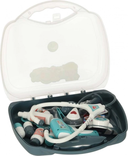 Креативни игри с медицински инструменти