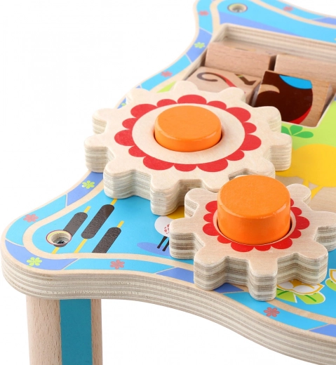 Въртящи се зъбни колела и мъниста по релса