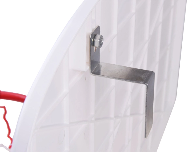 Лесен монтаж у дома и навън