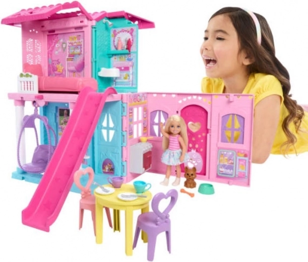 Движещи се елементи и реалистични детайли