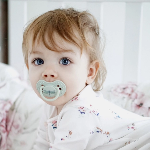 Динамичен силиконов връх, имитиращ естественото сукане