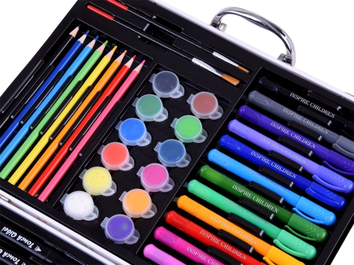 Многофункционални художествени материали