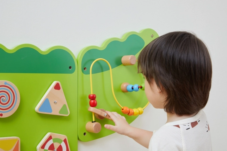 Лабиринт и пътеки с мъниста