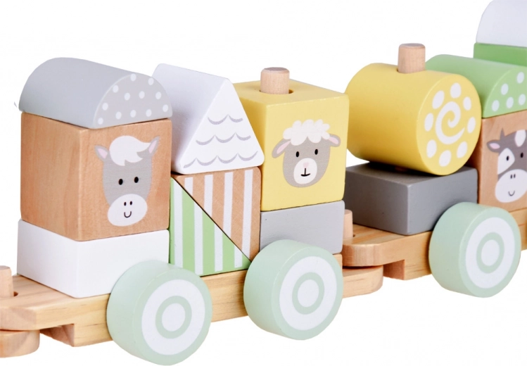 Три пренареждащи се вагона