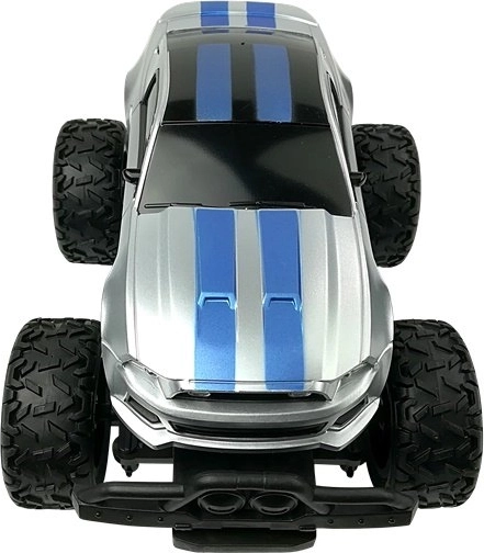 Realistic 1:24 scale look