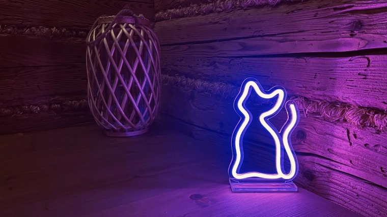 Magical neon glow without glare