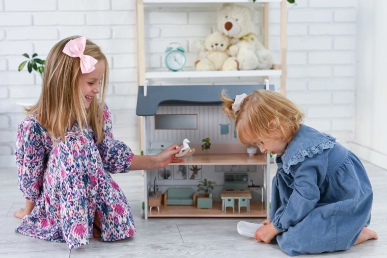 Подкрепа на въображаемата игра