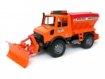 Bruder Mercedes-Benz Unimog пясъкоразпръсквач с гребло